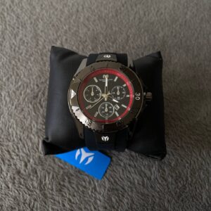 Technomarine UF6 2025 Negro Tablero Negro - Rojo + Caja de lujo